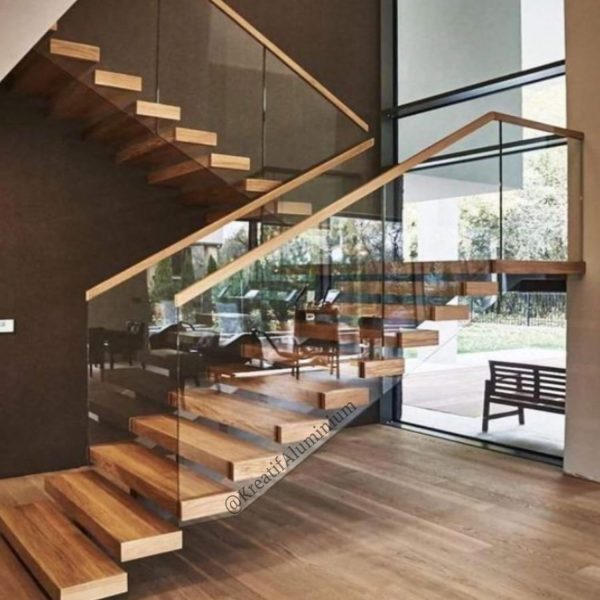 Railing Tangga Kaca (1)